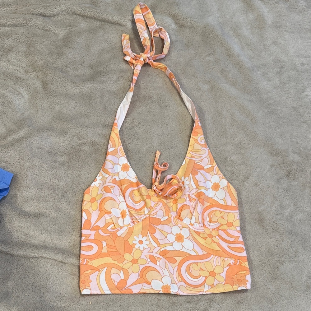 Hollister Orange and White Floral Crop Top